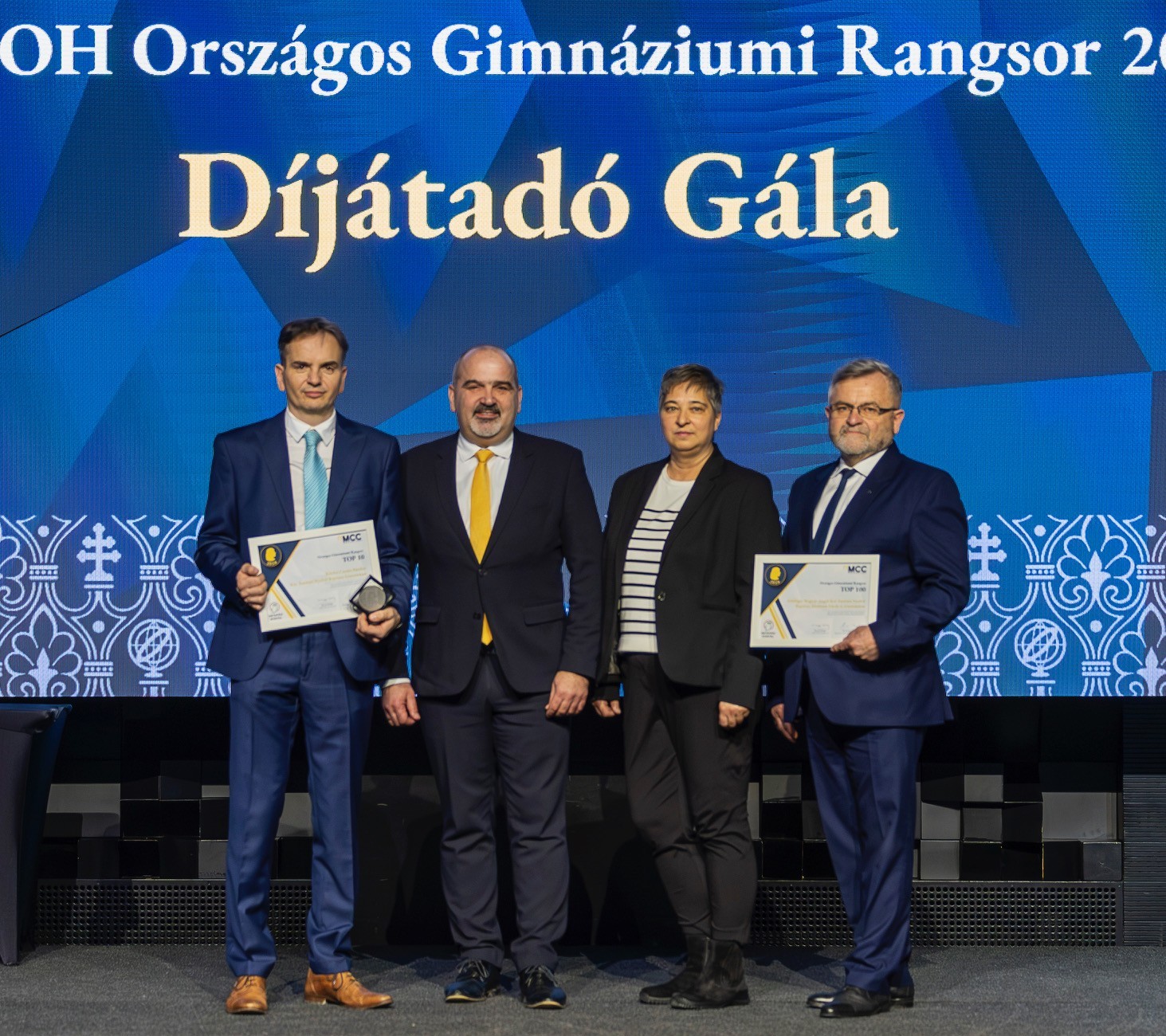 Átadták a legjobb gimnáziumok díjait: a Kőrösi és a Zöldliget közöttük van! 